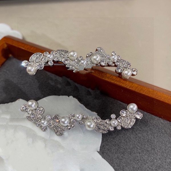 designer simple brooches pins brooches channel fashion women men accessories pin dress pins for lady fashion jewelry luxury vintage ccity j, Gray
designer simple brooches pins brooches channel fashion women men accessories pin dress pins for lady fashion jewelry luxury vintage ccity j, Gray