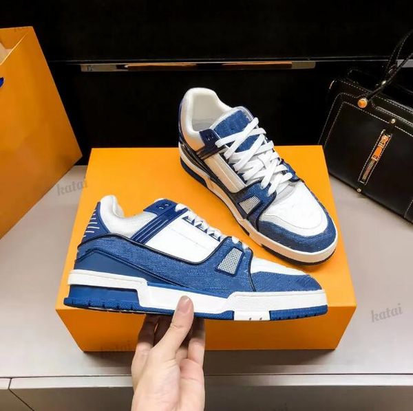 designer trainer sneakers embossed leather shoes blue black green yellow men woman low sneaker
designer trainer sneakers embossed leather shoes blue black green yellow men woman low sneaker