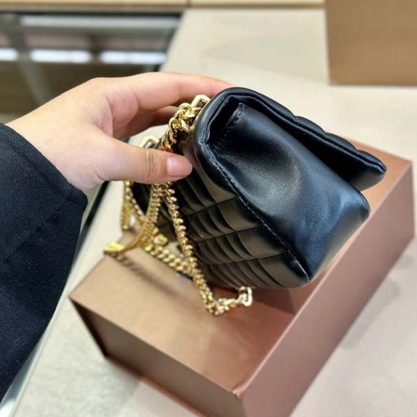 high qulity classic designer womens handbags designer women chain cross body bags luxuries designers handbag with box shoulder bags flower p
high qulity classic designer womens handbags designer women chain cross body bags luxuries designers handbag with box shoulder bags flower p