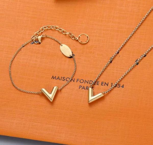 designer love letter pendant necklaces charm bracelets clavicle chains jewelry birthday party valentine039s gift9219646, Silver
designer love letter pendant necklaces charm bracelets clavicle chains jewelry birthday party valentine039s gift9219646, Silver