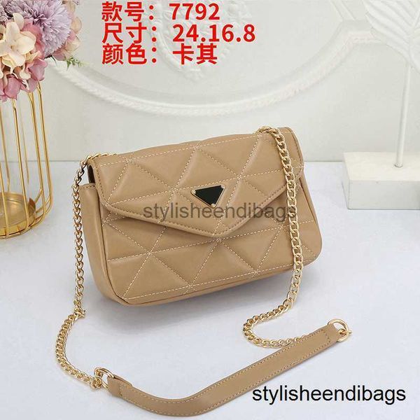 designer bags designer flap chain women triangle symbole handbags fashion hardware letters bag totes chains shoulders belt purses 24cm
designer bags designer flap chain women triangle symbole handbags fashion hardware letters bag totes chains shoulders belt purses 24cm