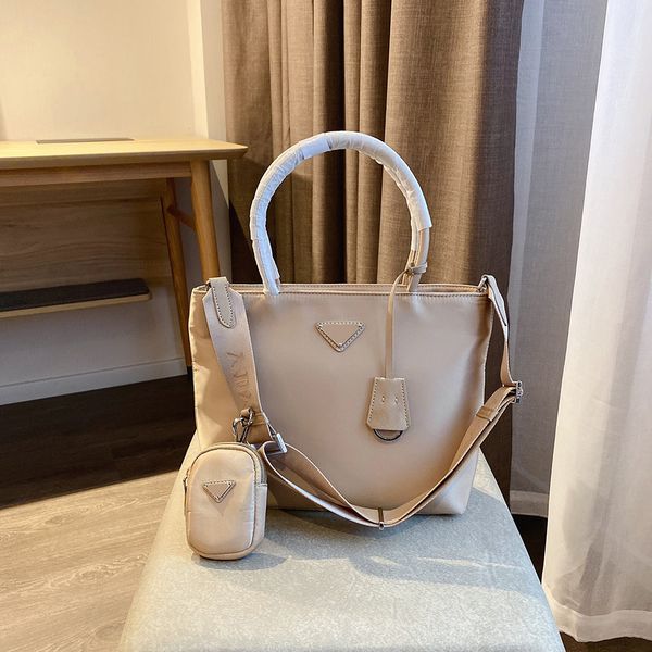 designer bag women totes handbag purse crossbody bags fashion letter smooth leather zipper pillow totes adjustable removable shoulder strap
designer bag women totes handbag purse crossbody bags fashion letter smooth leather zipper pillow totes adjustable removable shoulder strap