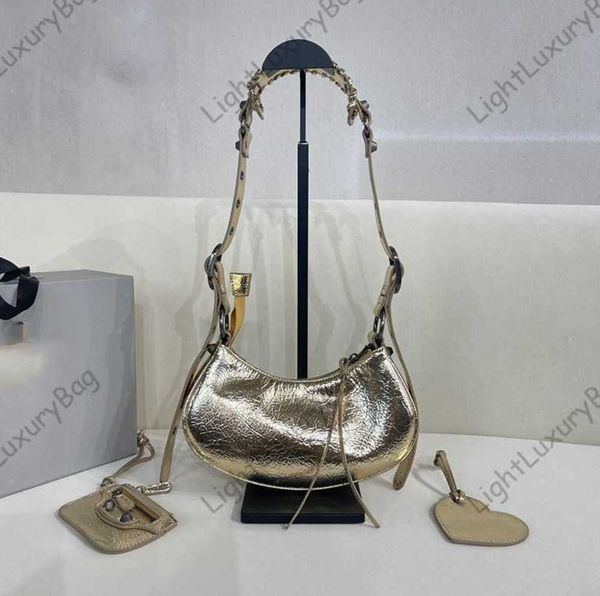 5a women motorcycle armpit bags external real pickup bag women handbag designer women's handbags shoulders strap shoulder wallet 230321
5a women motorcycle armpit bags external real pickup bag women handbag designer women's handbags shoulders strap shoulder wallet 230321
