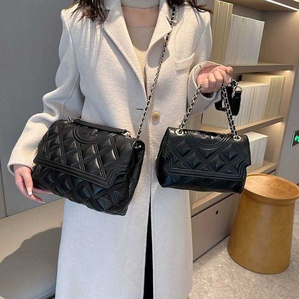 50% off 2023 fashion hand diamond grid for women's new soft leather large capacity small square single shoulder underarm chain strap cr
50% off 2023 fashion hand diamond grid for women's new soft leather large capacity small square single shoulder underarm chain strap cr