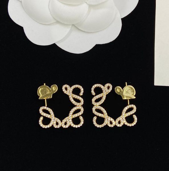18k gold plated luxury designers letters stud geometric famous women 925 silver crystal rhinestone earring wedding party jewerlry, Golden;silver
18k gold plated luxury designers letters stud geometric famous women 925 silver crystal rhinestone earring wedding party jewerlry, Golden;silver