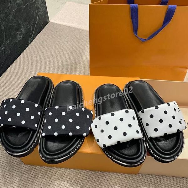 designers pool pillow mules women sandals sunset flat comfort mules padded front strap slippers soft fashionable easy to wear style slides 3
designers pool pillow mules women sandals sunset flat comfort mules padded front strap slippers soft fashionable easy to wear style slides 3