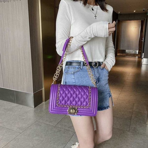 50% off 2023 fashion handbag autumn and winter women's new trend korean versatile shoulder small fresh lingge embroidered thread chain
50% off 2023 fashion handbag autumn and winter women's new trend korean versatile shoulder small fresh lingge embroidered thread chain
