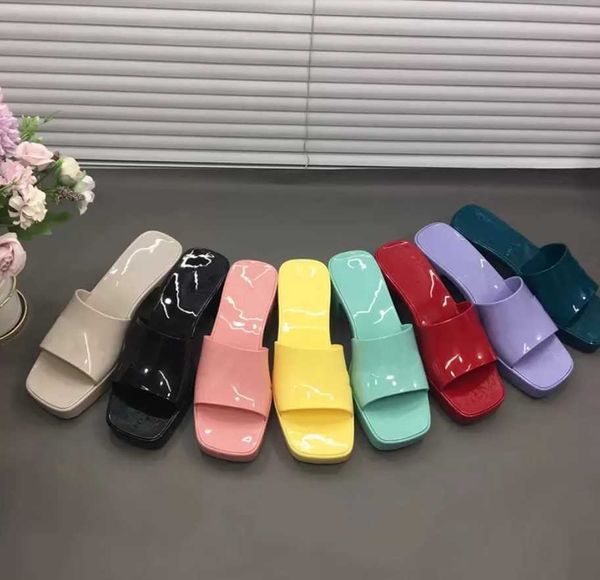 luxury designer women slippers chunky rubber slippers jelly sandals high heels sandal summer thick bottom slipper beach slides alphabet cand, Black
luxury designer women slippers chunky rubber slippers jelly sandals high heels sandal summer thick bottom slipper beach slides alphabet cand, Black