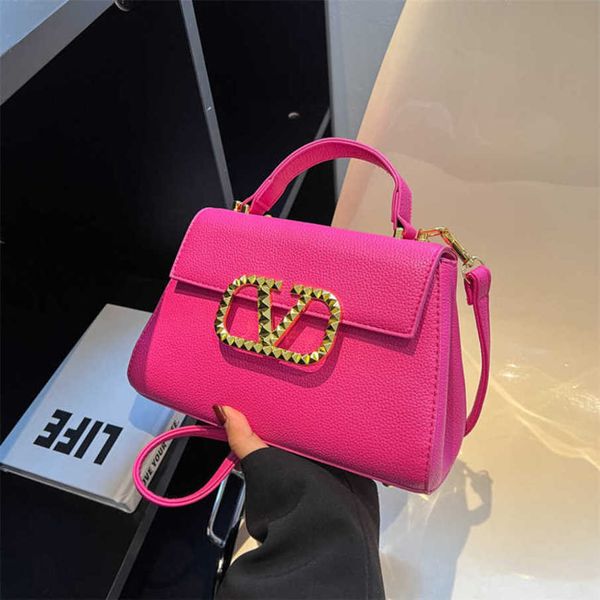 27% off 2023 handbag new single cross shoulder small square handheld bag women's texture factory goods fashion match candy
27% off 2023 handbag new single cross shoulder small square handheld bag women's texture factory goods fashion match candy