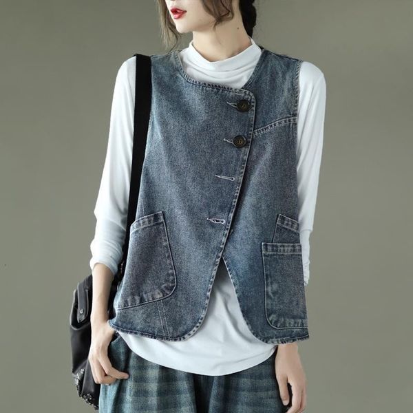 women's vests spring autumn arts style women loose cotton denim vest pocket design single breasted vintage sleeveless coat c640 230511, Black;white
women's vests spring autumn arts style women loose cotton denim vest pocket design single breasted vintage sleeveless coat c640 230511, Black;white