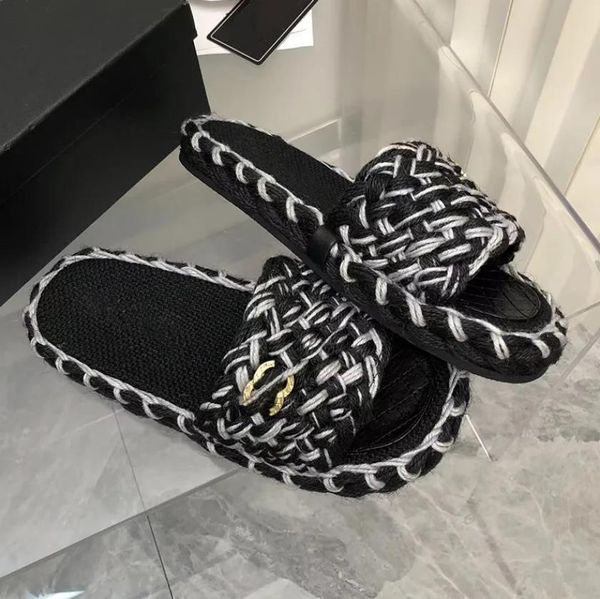 2023 designer luxury twine hand woven slippers womens black white gray soft bottom outdoors slides sandal lady round head thick bottom casua
2023 designer luxury twine hand woven slippers womens black white gray soft bottom outdoors slides sandal lady round head thick bottom casua