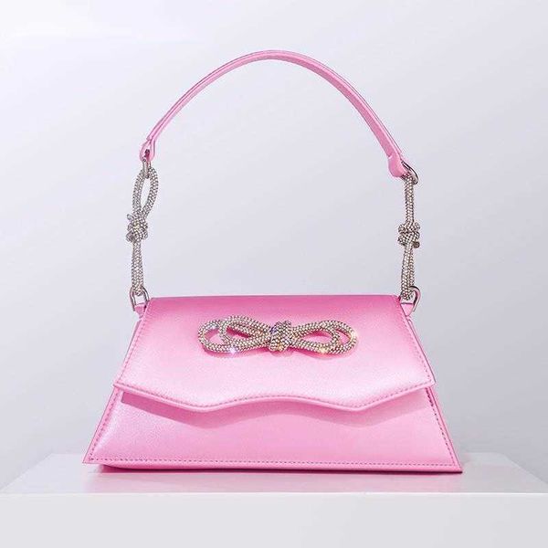 shoulder bags women chic rhinestone bow handbags designer glittering crystal trapezoid satin evening black clutch purse wedding party fashio
shoulder bags women chic rhinestone bow handbags designer glittering crystal trapezoid satin evening black clutch purse wedding party fashio