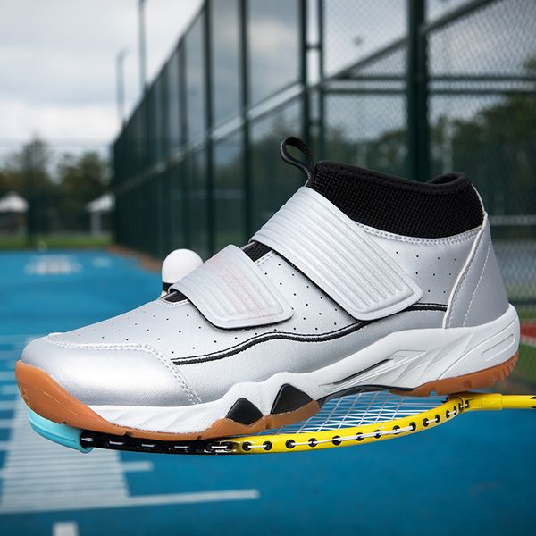 dress shoe professional badminton shoes antislippery men volleyball sport sneakers gray blue youth table tennis y32 230510, Black
dress shoe professional badminton shoes antislippery men volleyball sport sneakers gray blue youth table tennis y32 230510, Black