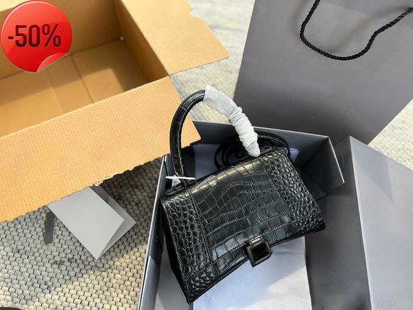 ba1enciagas bag hourglass crocodile skin cross body lady embossing shoulder handbags women crossbody evening totes purse casual
ba1enciagas bag hourglass crocodile skin cross body lady embossing shoulder handbags women crossbody evening totes purse casual
