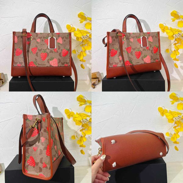 cbag evening bags fashion handbag totes designer double letter large capacity shopping handbags women's trendy shoulder bag red heart
cbag evening bags fashion handbag totes designer double letter large capacity shopping handbags women's trendy shoulder bag red heart