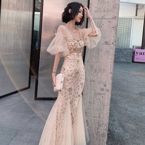 fishtail evening dress aura queen banquet dress long celebrity suspender dress host banquet evening dress334, White;black
fishtail evening dress aura queen banquet dress long celebrity suspender dress host banquet evening dress334, White;black