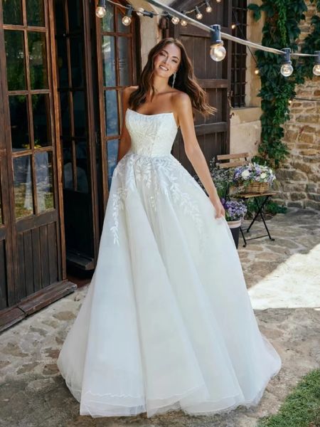 new peng peng princess skirt dream three-dimensional hemline shaped bra elegant natural romantic lace party wedding dress, White
new peng peng princess skirt dream three-dimensional hemline shaped bra elegant natural romantic lace party wedding dress, White