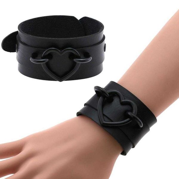 harajuku double pu leather bracelet exaggerated personalized hip hop street slove heart wrist strap, Golden;silver
harajuku double pu leather bracelet exaggerated personalized hip hop street slove heart wrist strap, Golden;silver