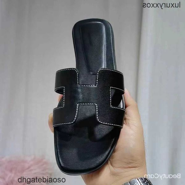 h slipper orans beach shoe version version designer wear high leather sandals spring summer one-line beach versatile byh0oran
h slipper orans beach shoe version version designer wear high leather sandals spring summer one-line beach versatile byh0oran