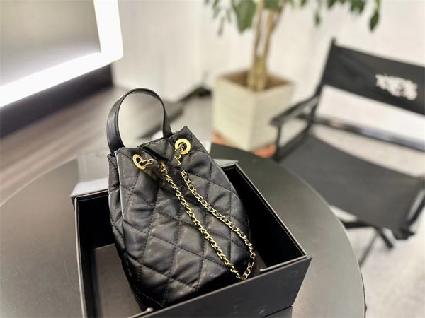 2023 women's vintage drawstring backpack calfskin classic quilted hardware chain mini backpack fashion wallet designer bucket
2023 women's vintage drawstring backpack calfskin classic quilted hardware chain mini backpack fashion wallet designer bucket