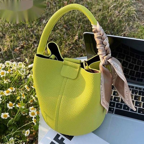 evening bags crossbody bag bucket for women large capacity pu leather fashion portable leisure female new solid color 2023 230427
evening bags crossbody bag bucket for women large capacity pu leather fashion portable leisure female new solid color 2023 230427