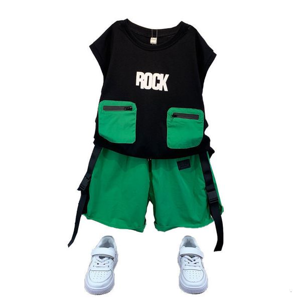 setssuits fashion toddler sport 2pcs suit baby boys outfits summer short sleeve cotton cartoon tshirt and full print letter shorts 230510
setssuits fashion toddler sport 2pcs suit baby boys outfits summer short sleeve cotton cartoon tshirt and full print letter shorts 230510