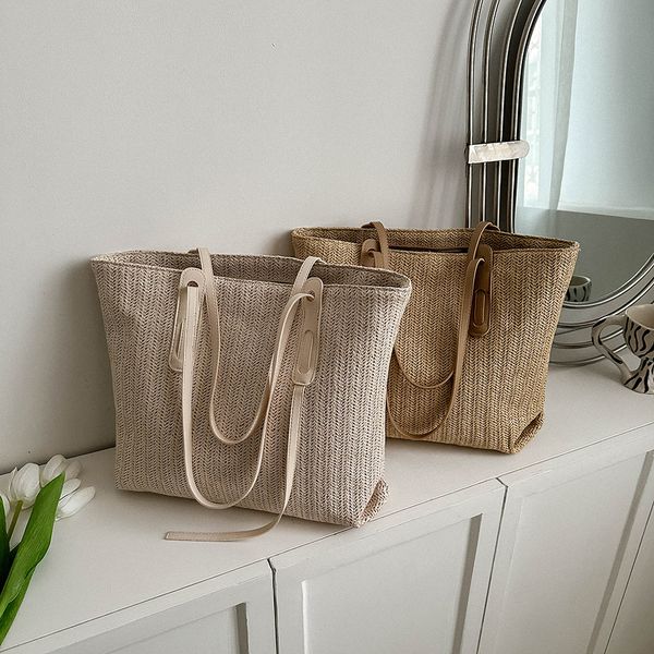 evening bags luxury design straw woven tote summer casual large capacity handbags fashion beach women shoulder simple shopping bag 230510
evening bags luxury design straw woven tote summer casual large capacity handbags fashion beach women shoulder simple shopping bag 230510