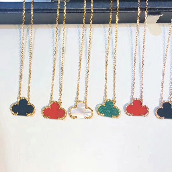 2023 luxury quality v gold material charm pendant necklace with flower design and nautre shell malachite red agate have box stamp ps5001, Silver
2023 luxury quality v gold material charm pendant necklace with flower design and nautre shell malachite red agate have box stamp ps5001, Silver