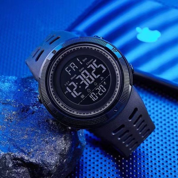 50m waterproof sports electronic watch male luminous alarm clock korean version of fashion middle school boys multifunctional electronic wat, Silver
50m waterproof sports electronic watch male luminous alarm clock korean version of fashion middle school boys multifunctional electronic wat, Silver