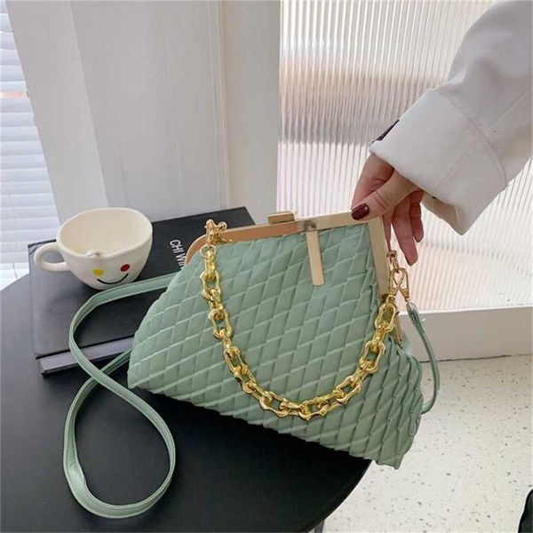 32% 2023 handbag chain women's new handbag metal clip fashion small design shoulder crossbody bag
32% 2023 handbag chain women's new handbag metal clip fashion small design shoulder crossbody bag