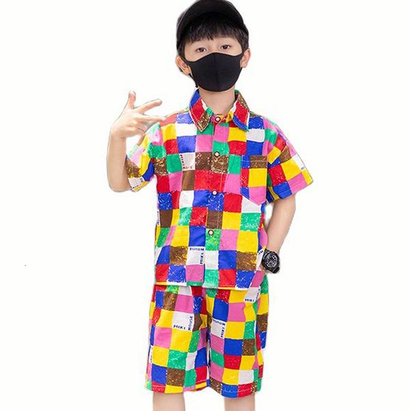 setssuits boy summer clothing plaid pattern clothes for boys casual style kids teenage tracksuits children 230510
setssuits boy summer clothing plaid pattern clothes for boys casual style kids teenage tracksuits children 230510