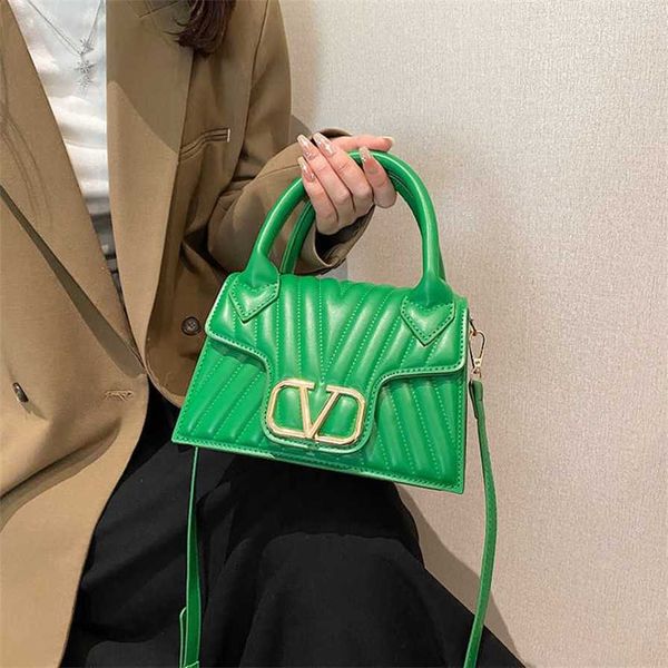 17% off 2023 handbag women's new fashion trend western style small and popular sense one shoulder crossbody bag for women 
17% off 2023 handbag women's new fashion trend western style small and popular sense one shoulder crossbody bag for women