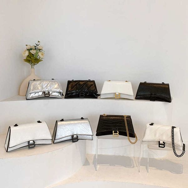 27% off 2023 fashion handbag new shoulder fashionable and versatile high grade crocodile plain pattern hourglass chain bar women's bag
27% off 2023 fashion handbag new shoulder fashionable and versatile high grade crocodile plain pattern hourglass chain bar women's bag