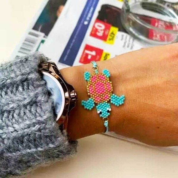 simple childrens turtle charm carrying strap bead handmade woven watermelon beaded womens small bracelet, Golden;silver
simple childrens turtle charm carrying strap bead handmade woven watermelon beaded womens small bracelet, Golden;silver