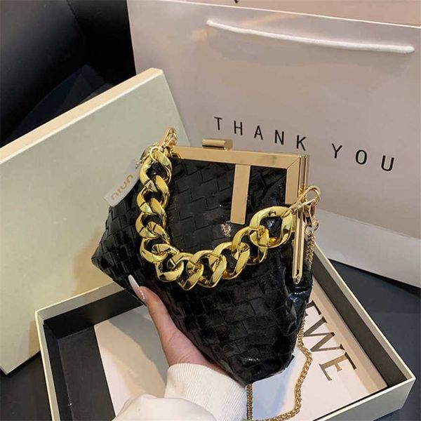 15% off 2023 fashion handbag french celebrity temperament new versatile clip on hand one shoulder crossbody women's bag
15% off 2023 fashion handbag french celebrity temperament new versatile clip on hand one shoulder crossbody women's bag