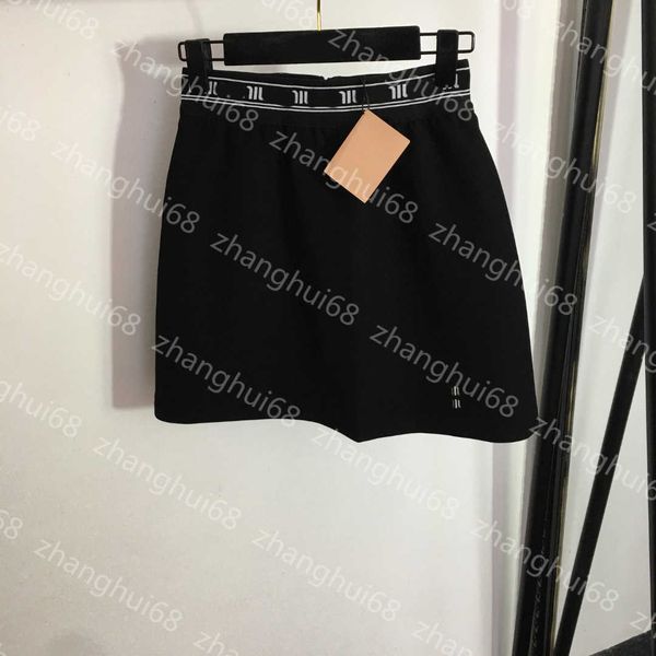 23ss designer skirts womens designer clothing embroidered letter webbing elastic waist short half skirt with safety pants lining women cloth, Black
23ss designer skirts womens designer clothing embroidered letter webbing elastic waist short half skirt with safety pants lining women cloth, Black