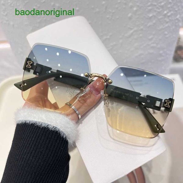 hemres designer sunglasses of the same style women's senior sense 2023 new big face slim anti ultraviolet fashionable sunglasses, White;black
hemres designer sunglasses of the same style women's senior sense 2023 new big face slim anti ultraviolet fashionable sunglasses, White;black