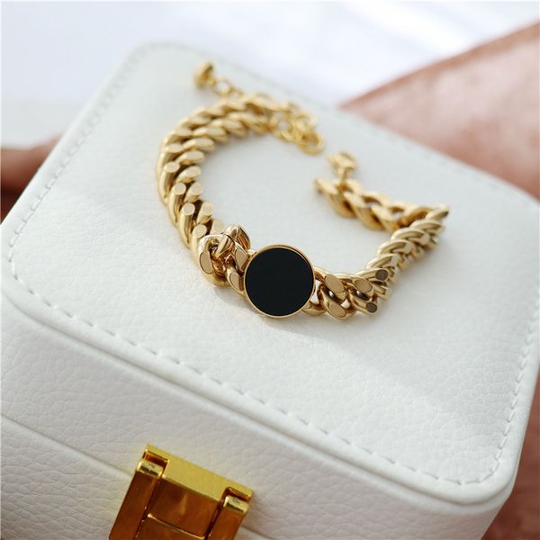 high end luxury fashion thick chain titanium steel black gemstone bracelets 18k rose gold coating worn by women essential holiday gift brace
high end luxury fashion thick chain titanium steel black gemstone bracelets 18k rose gold coating worn by women essential holiday gift brace