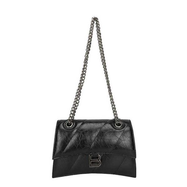 32% 2023 fashion hand women's shoulder stylish and versatile silver chain hourglass underarm bag double layer new model
32% 2023 fashion hand women's shoulder stylish and versatile silver chain hourglass underarm bag double layer new model