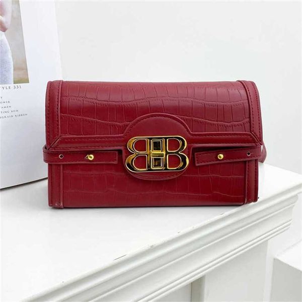21% off 2023 handbag spring new one shoulder urban elegant fashion texture oblique cross leisure and western style mobile phone women's
21% off 2023 handbag spring new one shoulder urban elegant fashion texture oblique cross leisure and western style mobile phone women's