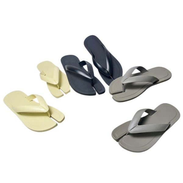 spring summer slippers distinctive men's flip flops women's letter beach shoes leather designer shoes comfortable solid color flat, Black
spring summer slippers distinctive men's flip flops women's letter beach shoes leather designer shoes comfortable solid color flat, Black