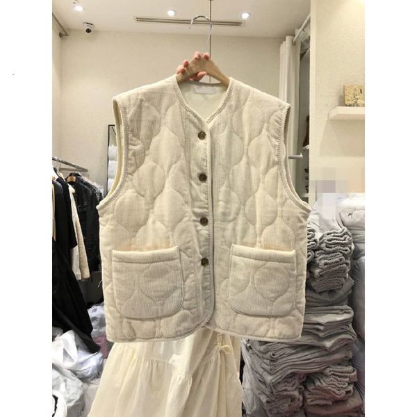 women's vests waistcoats women oversize double pocket corduroy vest for women autumn winter clothes chaqueta chalecos mujer jacket coat, Black;white
women's vests waistcoats women oversize double pocket corduroy vest for women autumn winter clothes chaqueta chalecos mujer jacket coat, Black;white