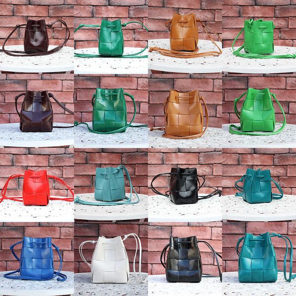 spring 2023 new drawstring woven bucket bag wind mother bag one shoulder crossbody bag girl 230511
spring 2023 new drawstring woven bucket bag wind mother bag one shoulder crossbody bag girl 230511