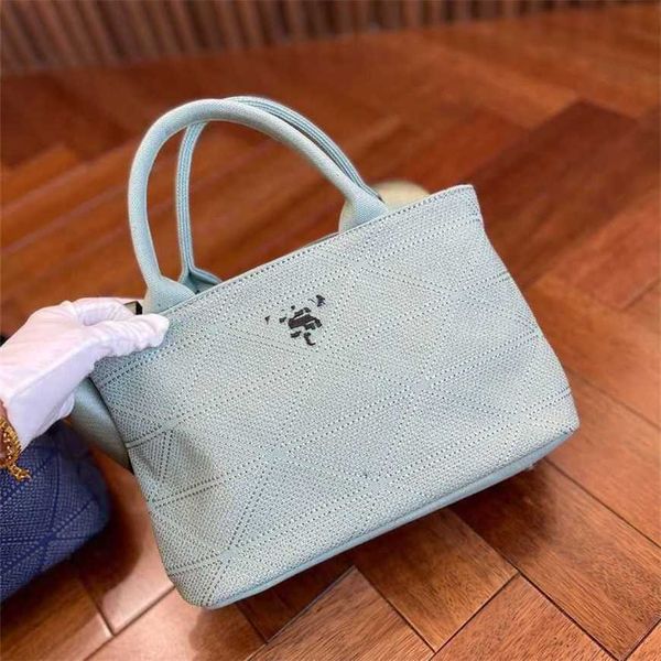 23% 2023 fashion handbag p family women's classic triangle trend versatile plaid canvas handbag crossbody bag
23% 2023 fashion handbag p family women's classic triangle trend versatile plaid canvas handbag crossbody bag