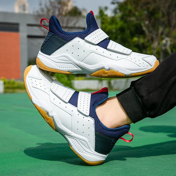 dress shoes men's and women's tennis shoes badminton comfortable breathable nonslip wearresistant sports training 230510, Black
dress shoes men's and women's tennis shoes badminton comfortable breathable nonslip wearresistant sports training 230510, Black