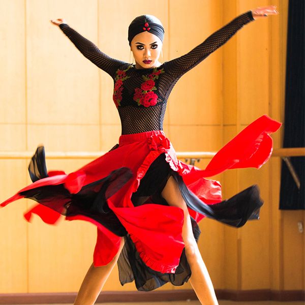 skirt latin dance dress black mesh embroidery red slit long skirts latin costumes women clothes performance wear dnv10089 230511, Black;white
skirt latin dance dress black mesh embroidery red slit long skirts latin costumes women clothes performance wear dnv10089 230511, Black;white