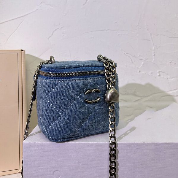 womens mini makeup bag classic blue denim bag hardware silver hardware metal buckle adjustable love chain shoulder bags portable crossbody b
womens mini makeup bag classic blue denim bag hardware silver hardware metal buckle adjustable love chain shoulder bags portable crossbody b