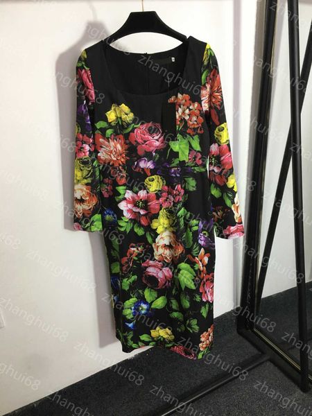 23ss summer dress womens designer clothing women dresses temperament flower print square collar long-sleeved dress womens clothing, Black;gray
23ss summer dress womens designer clothing women dresses temperament flower print square collar long-sleeved dress womens clothing, Black;gray