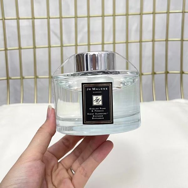 oem/odm custom 165ml household fragrance essential oil reed diffuser scented oil no alcohol for home air refreshing label custom present
oem/odm custom 165ml household fragrance essential oil reed diffuser scented oil no alcohol for home air refreshing label custom present
