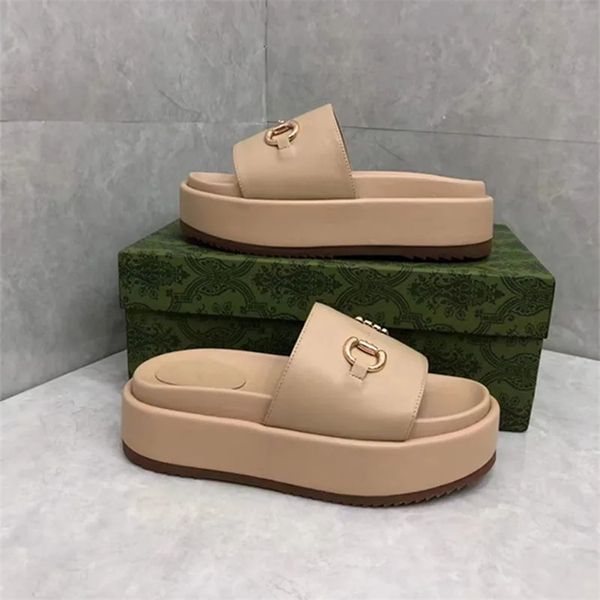 designer sandals letter slippers beach classic platform shoes summer women's leather flip-flops women's slippers size 35-43, Black
designer sandals letter slippers beach classic platform shoes summer women's leather flip-flops women's slippers size 35-43, Black